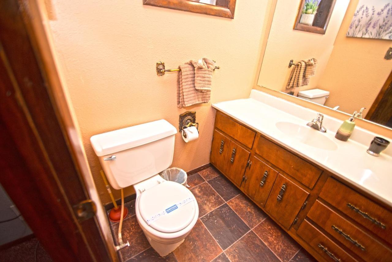 Huge Ruidoso Retreat With Game Room, Pool, 2 Balconies, 2 Kitchens - Sleeps 17! ภายนอก รูปภาพ